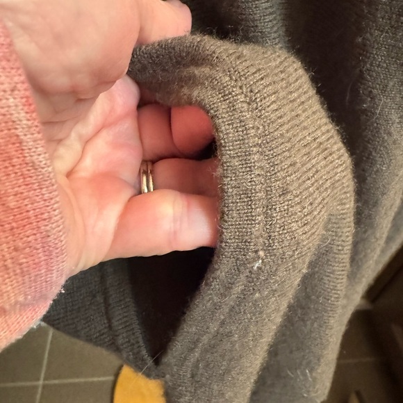 CASHMERE WOOL GARNET HILL Oversized Turtleneck Sweater Brown Pockets Cozy Luxury - Picture 12 of 15